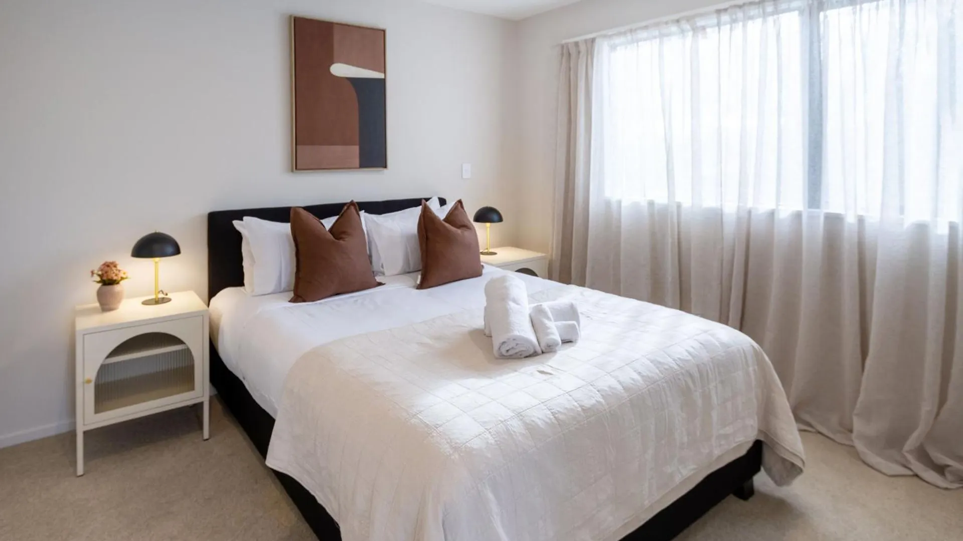 Apartment Church Corner, Parking And Large Living Area Christchurch
