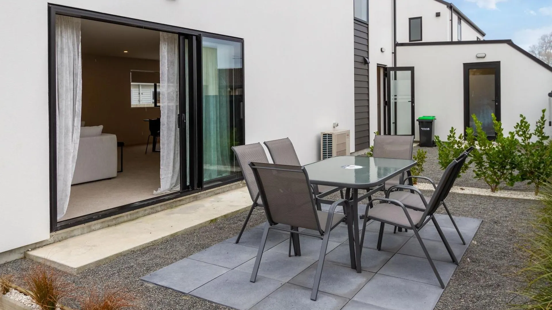 Apartmán Church Corner, Parking And Large Living Area Christchurch