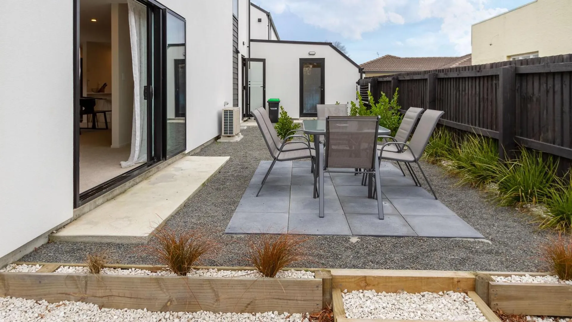 Apartmán Church Corner, Parking And Large Living Area Christchurch